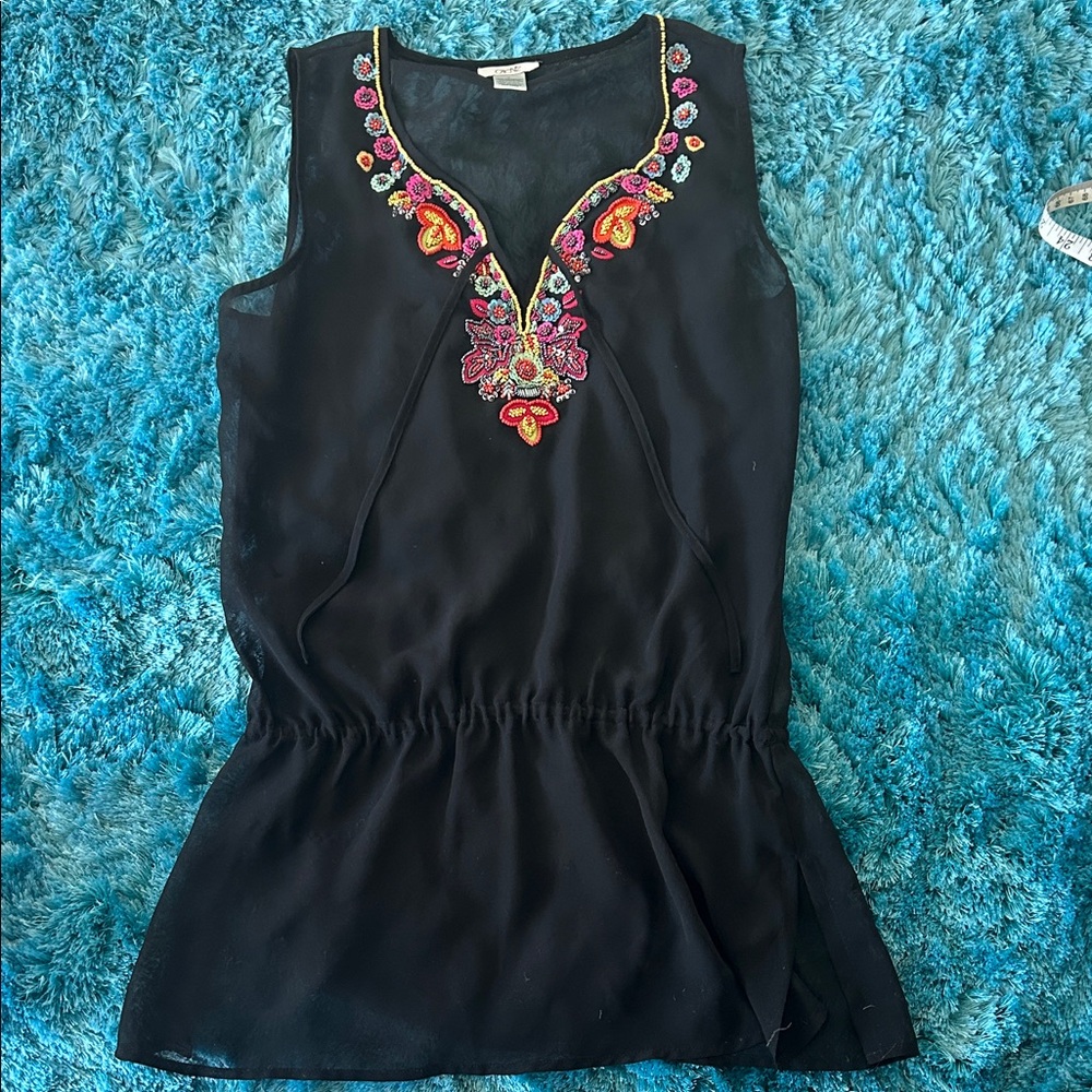 Cache beaded top